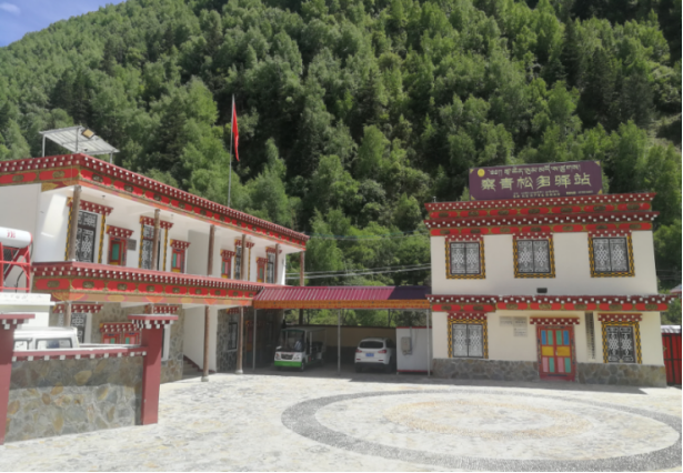 公司捐資打造的白玉縣麻絨村專業(yè)合作社全面建成運(yùn)營250.png